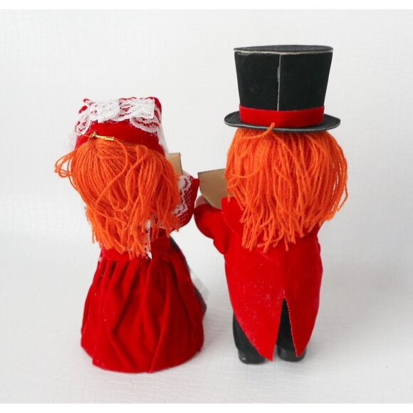 Vintage Christmas Paper Mache Fabric Carolers Man Woman - Picture 3 of 5